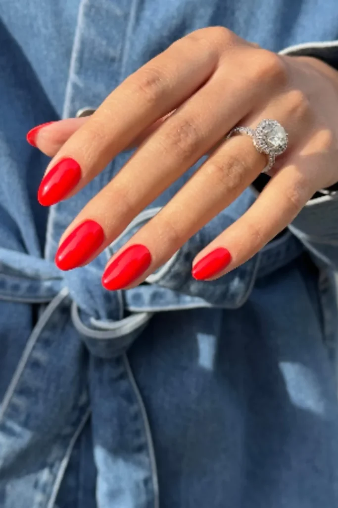 Classic Red Nails
