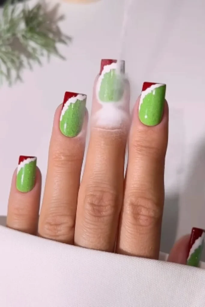 Snowy Grinch Scene