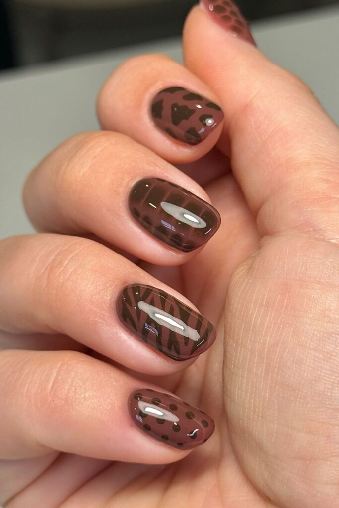 Bark Brown Elegance Nails