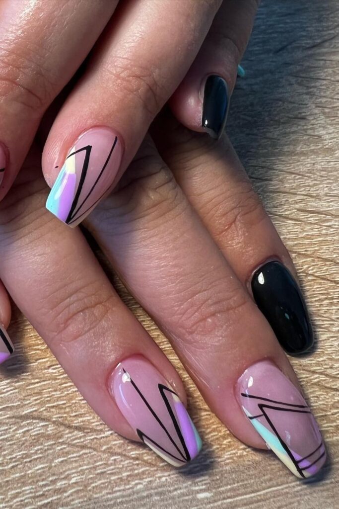 Chic Geometric Patterns Nails