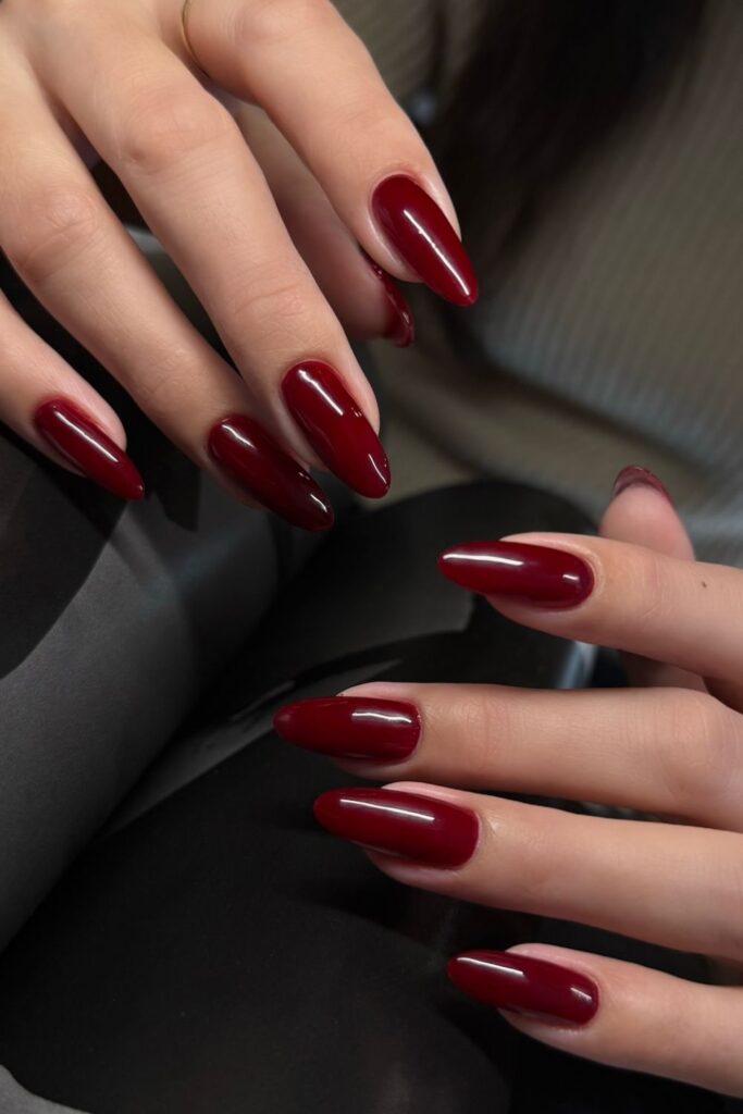 Classic Red Nails