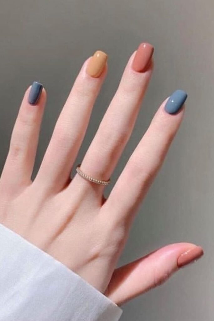 Earthy Gradient Nails
