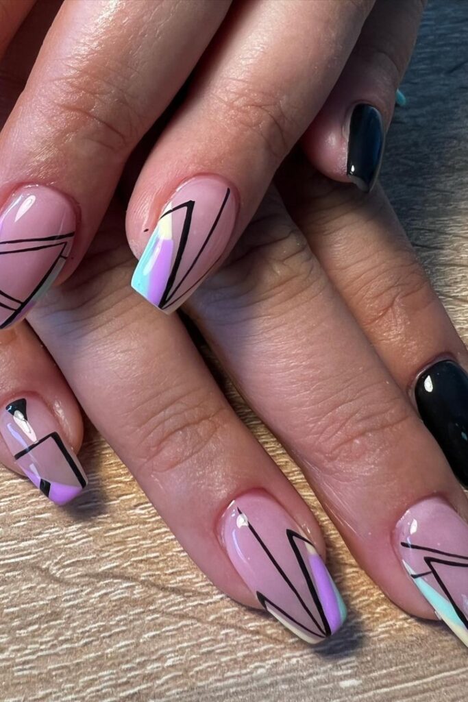 Geometric Patterns Nails