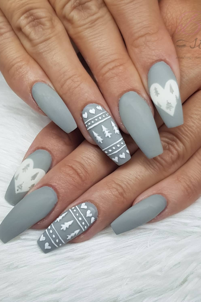 Winter Glitter Nails