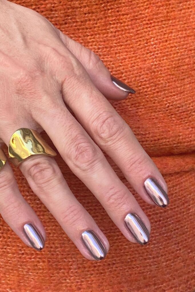 Metallic Finishes Nails