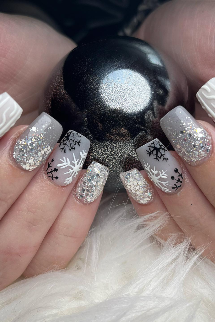 Winter Glitter Nails