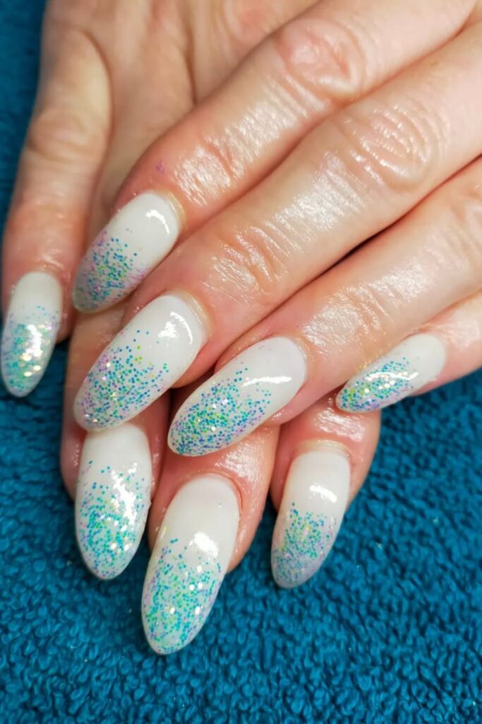 Twinkling Stardust Design Nails