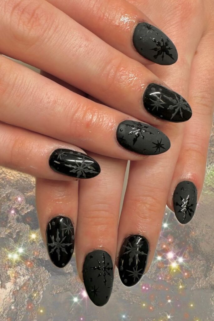 Black Snowflake Accent Nails
