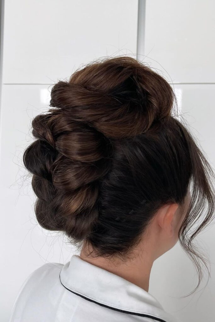 Knotted Bun