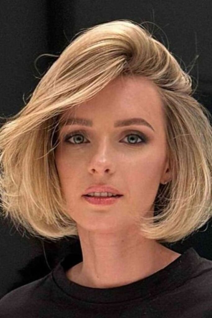 Voluminous Side Part