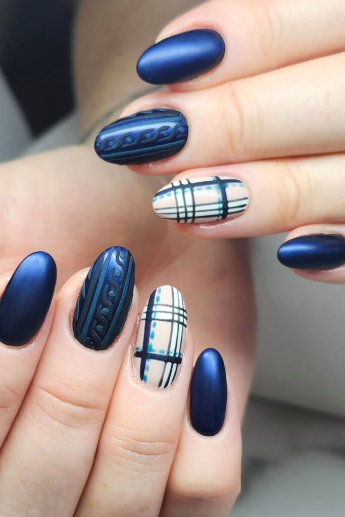 Winter Plaid Nails